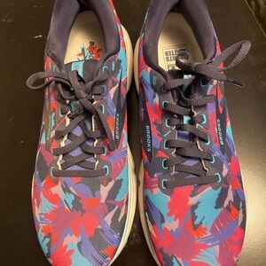 Brooks ghost 15 women’s multi color.